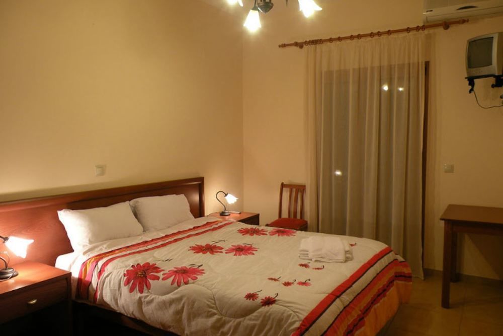 Guesthouse Lithos Kalambaka Exterior photo